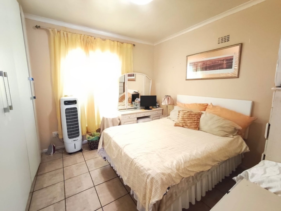 3 Bedroom Property for Sale in Steenberg Western Cape